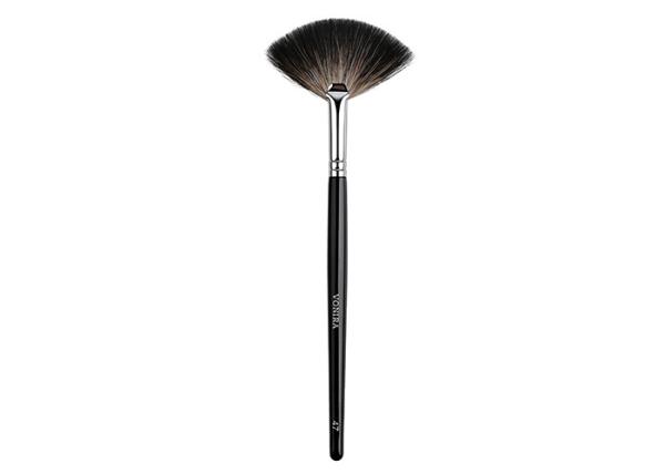 Escovas luxuosas da composição do fã pequeno com cabelo do guaxinim da natureza para a aplicação de terminação