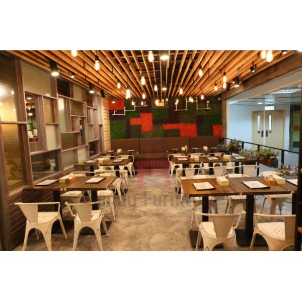 El restaurante del metal del brazo de Tolix preside los muebles al aire libre comerciales de los asientos de madera