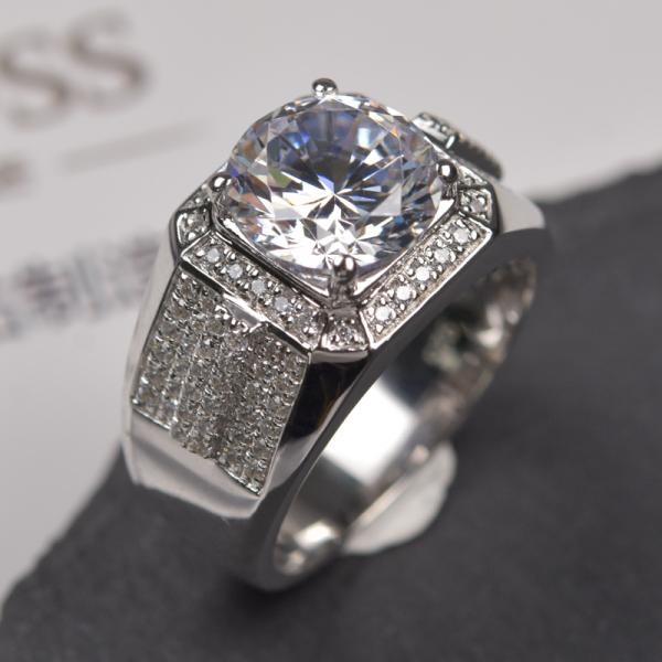 Round Cut Shape Moissanite Engagement Rings Super White Color For Male