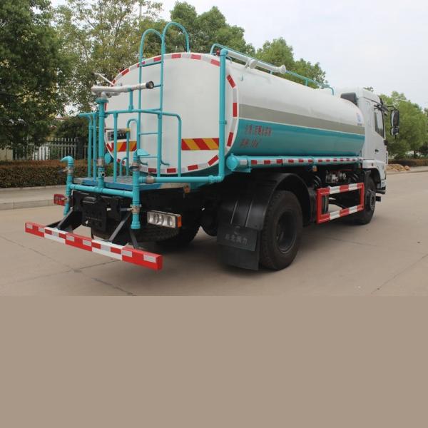Camion citerne à eau Dongfeng 10-12m³   Camion de pulvérisation  	Citerne à eau