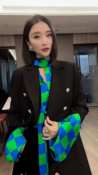 100% Silk 20MM Elastic Twill Antiflaming Anti-Wrinkle Static-free Elegant Fashion Plaid shirt  for Girls