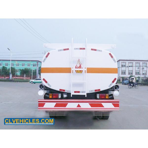 ELF 190hp ISUZU Fuel Tanker Truck Light Duty 8000 Liters With Radial Tires