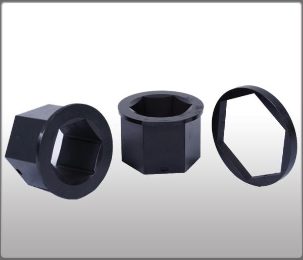 Insert reducer sleeves for low profile hydraulic torque wrench