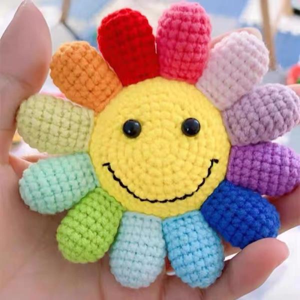 Bouquet de girasol de colores hechos a mano - Flores eternas tejidas, girasoles artificiales de arco iris, arreglo floral de hilados DIY