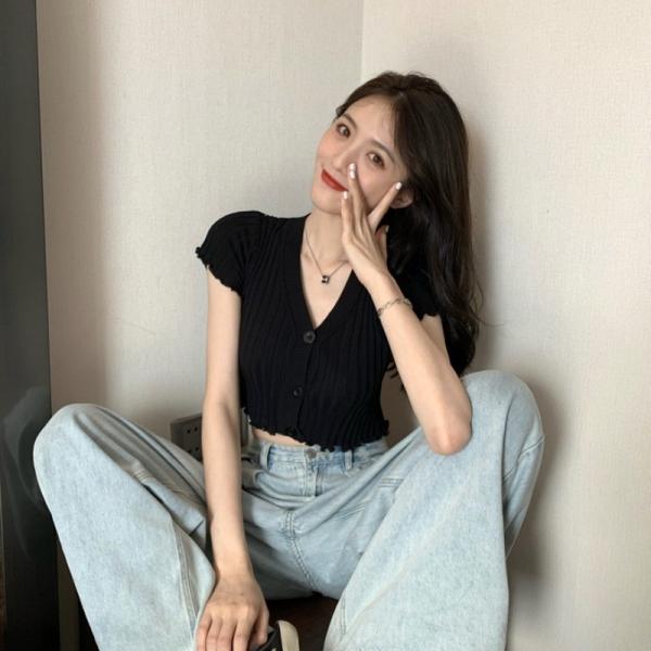 Summer V Neck Women Crop Top , Single Breasted Short Sleeve Knit Crop Top