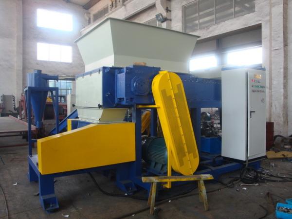 Máquina plástica da retalhadora do eixo do dobro do controle do PLC com a faca dura para filmes do desperdício