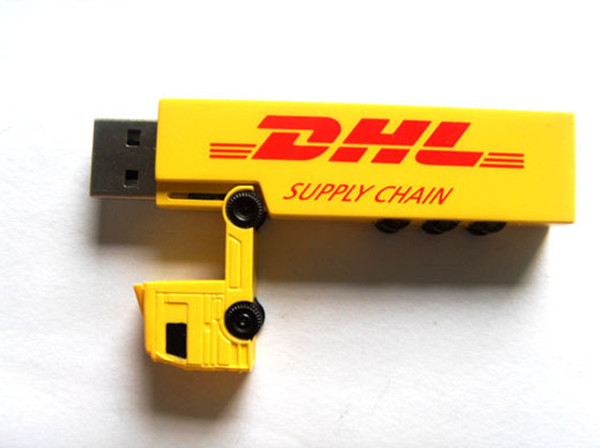 Lecteur en plastique 8GB d'instantané d'USB de camion créatif jaune pour annoncer le cadeau