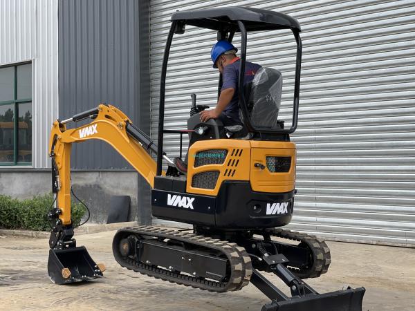 2 Ton Mini Excavator For Home Use 0.07m3 Bucket Capacity