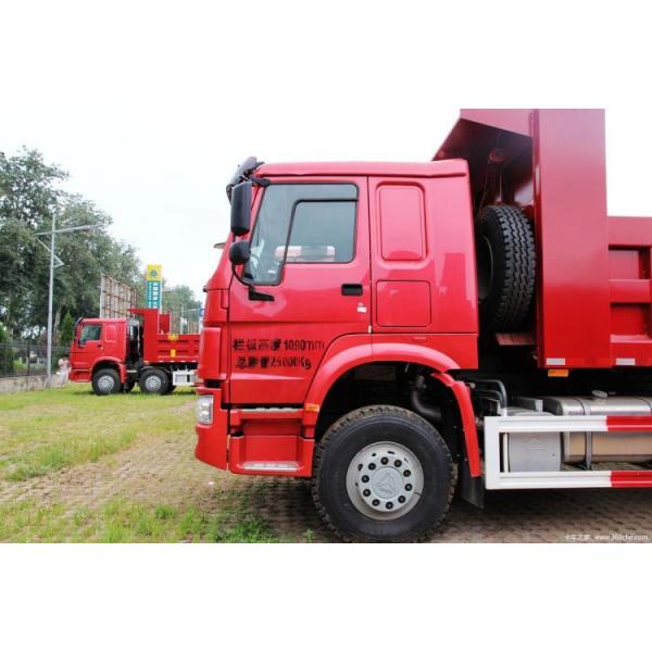 Touch Screen Used HOWO Heavy Truck 340 HP 6X4 5.6m Dump Trucks at for 2 Passengers