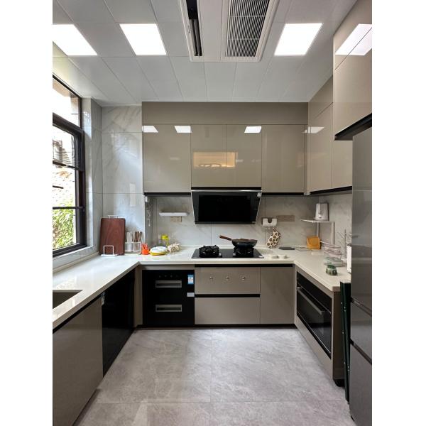 Kitchen Cabinet With 304 Ss Metal Countertops And Double Sinks For Hotel