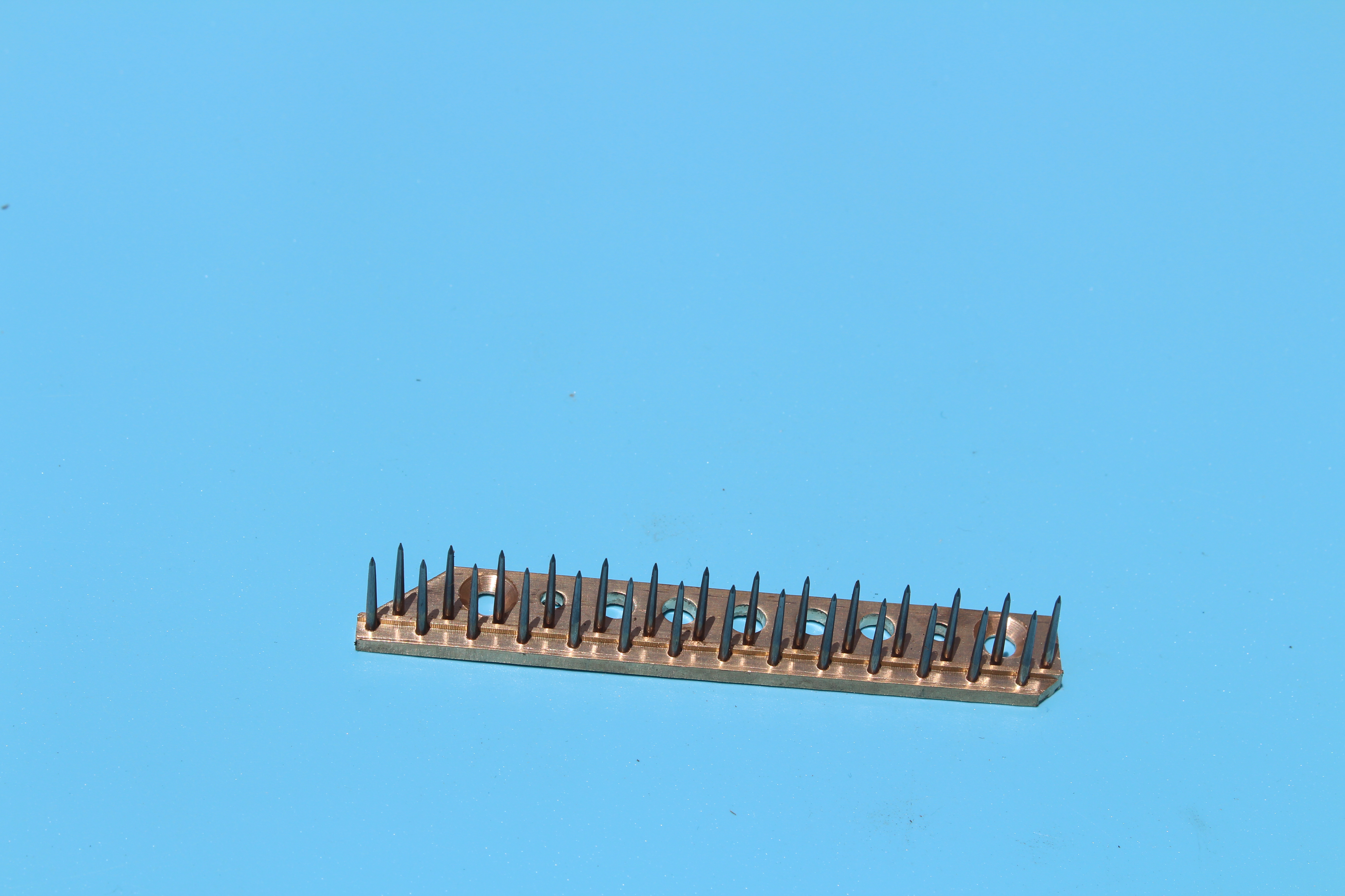 Части станковой машины для отделки тканей LK Stenter Pin Bar Pin Plate Nickel Plating Surface Copper Material