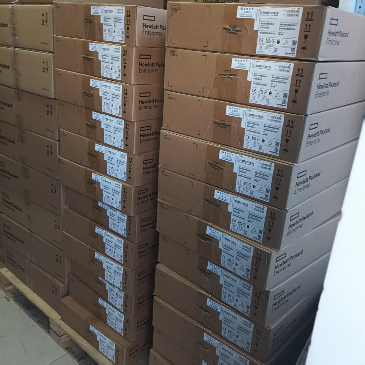 JL256A HPE Aruba Networking 2930F Switch Series HPE Aruba Networking 2930F 48G PoE+ 4SFP+ Switch