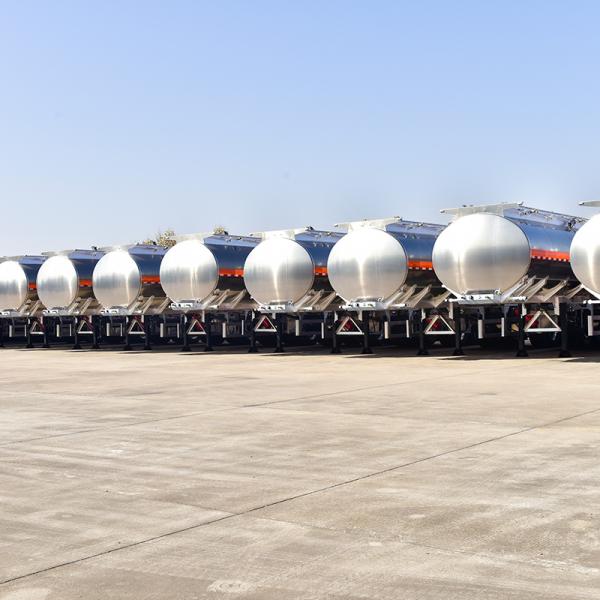 33000L 38000L Semi Trailer Fuel Tank 2 Axle Diesel Oil Crude Oil Palm Oil Gasoline Tank
