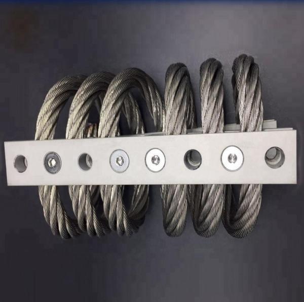 Instalação anti-vibração do isolador de corda de arame elétrico
