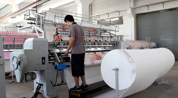 Multifunction High Speed Quilting Machine Easy Operation For Bedspreads Fabric