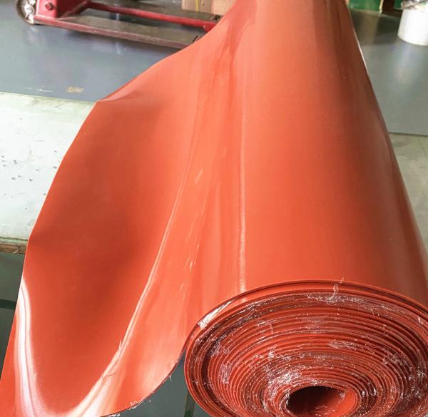 Resistencia a la tensión de goma da alta temperatura ácida de la hoja ≥7mpa de la resistencia 8m m