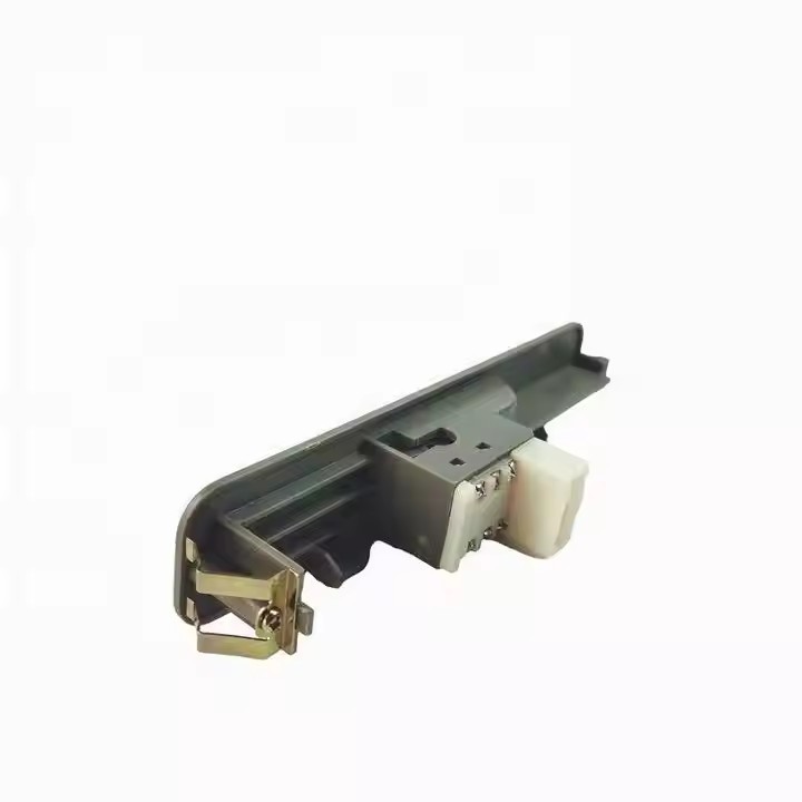 Wholesale High Quality Truck Parts Power Glass Lift Switch 3750020d8bd0 for Jac Truck