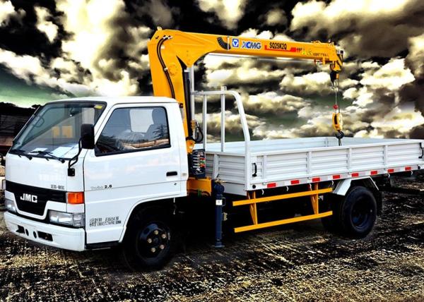 Best Selling Weight Transportation Boom Truck Mounted Crane , 4.2 T.M 2.1 ton
