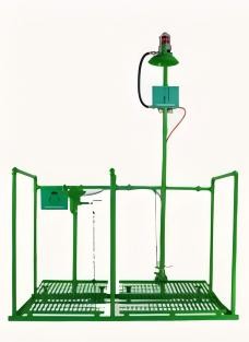 Stainless Steel Enclosed Emergency Eyewash Station And Shower Room Fence