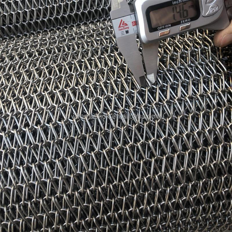 Flexible Wire Mesh Conveyor Belt Offering Excellent Tensile Strength and Resistance to Abrasion for Heavy Load Transport