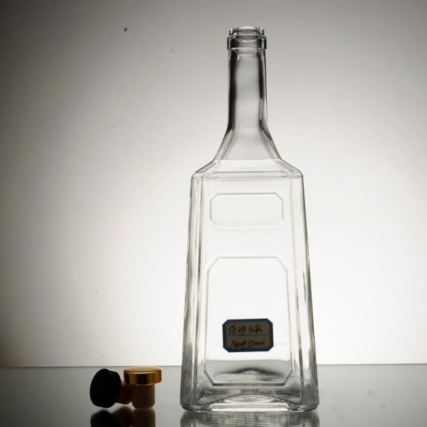 Super Flint Glass Material Glass Vodka Brandy Rum Liquor Bottle for Women Body Shaped