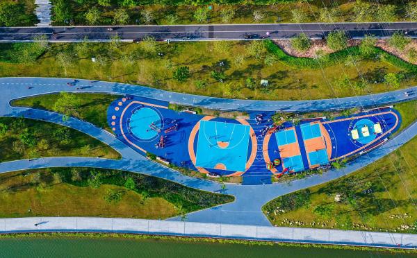 Nontoxic 13mm Thickness Synthetic Sports Flooring Track Waterproof