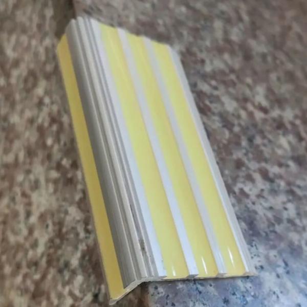 Знак безопасности Лестничный носовой столб Алюминиевые отражающие ленты