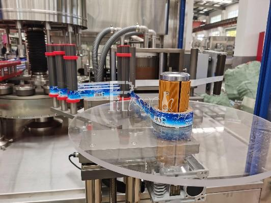 Клей роторного Labeller бутылки OPP горячий плавит аппликатор ярлыка оборудования машины для прикрепления этикеток для пластиковой фабрики воды бутылки