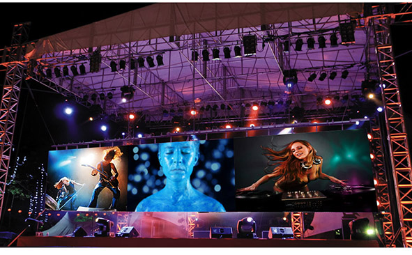 500*1000mm Outdoor Video Screen Rental , P4.81 Led Mobile Billboard For Publicity Rental Events