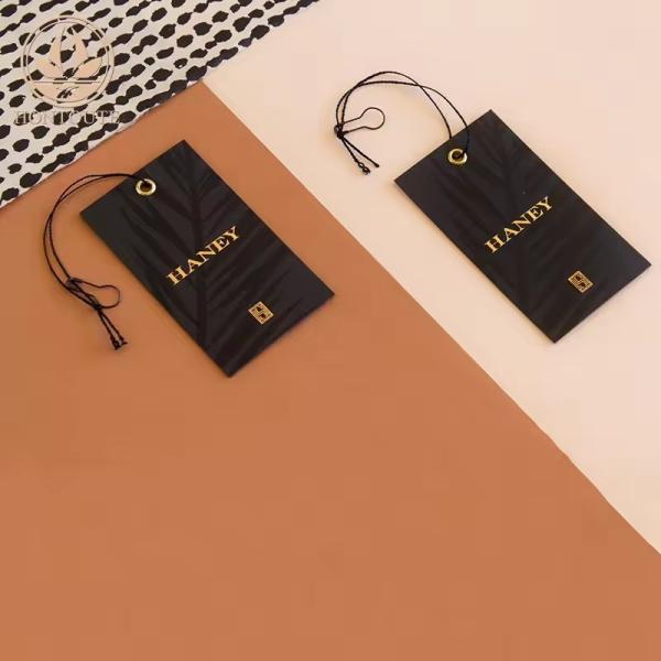 Black Embossed Clothing Labels Eco Friendly Luxury Printed Custom Label Tags For Clothing