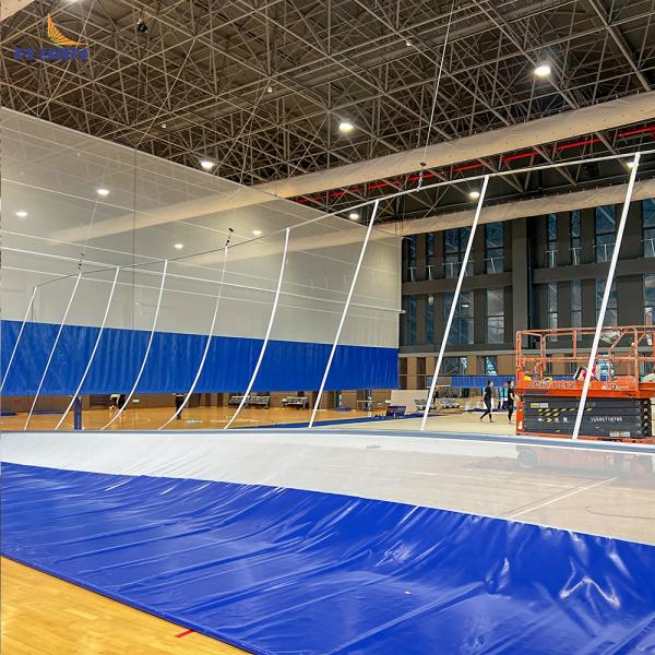 Red divisora de salón de deportes eléctrica motorizada Rollo de cortinas divisoras cortinas divisoras deportivas