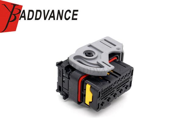 PA66-GF30 elétrico automotivo fêmea impermeável 28 contacta conectores do ECU