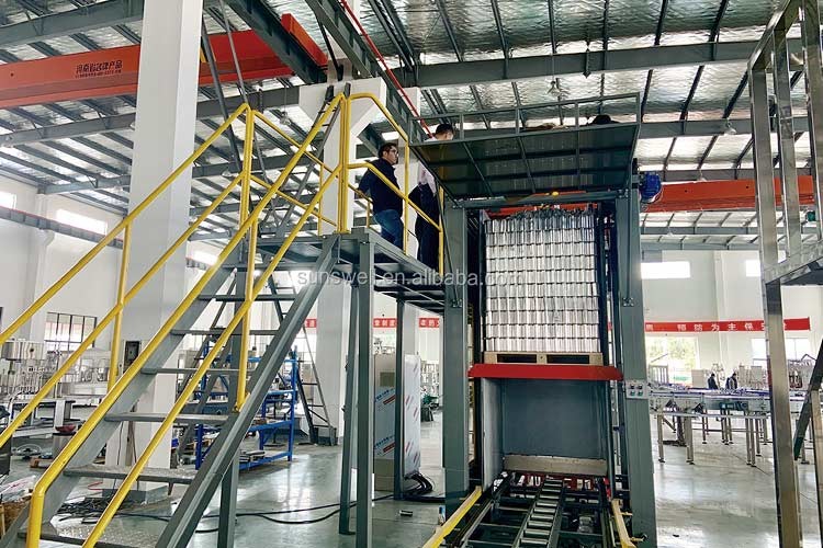 Алюминий пива ремесла 2000BPH может Expansibility машины завалки высокий