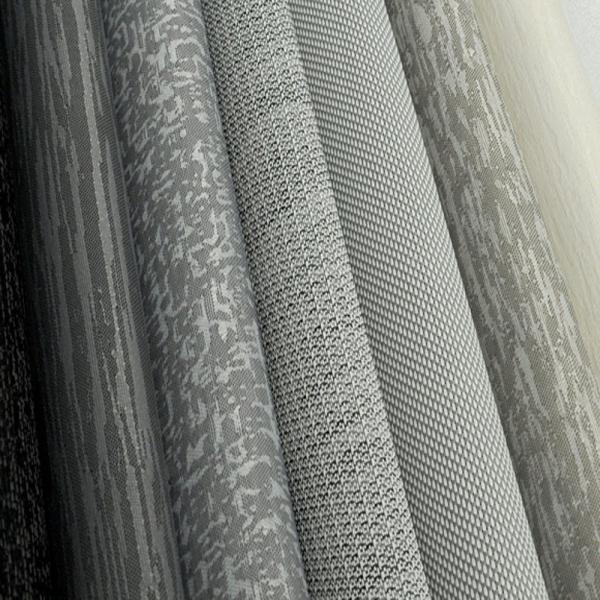 Manual Open Type Opulent Roller Blind Fabric for Luxurious and Regal Home Design