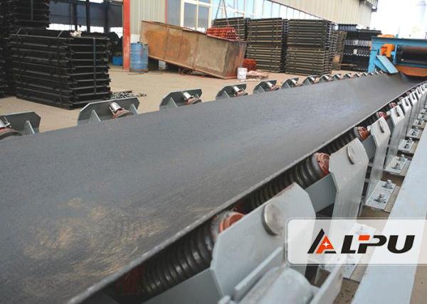 Continuous Width 1000mm Mining Coal Conveyor Belt Systems 290-480t/H