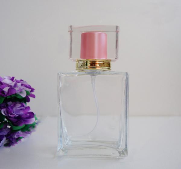 Botellas de perfume de cristal del cuadrado del estándar de ISO 50ml con el rociador de la bomba