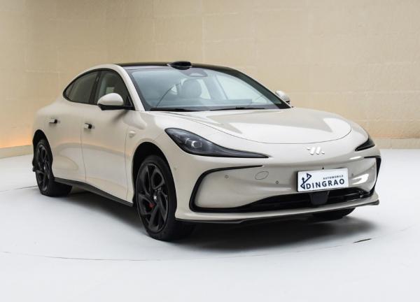 Fabrique d'automobiles compétitive 2 roues motrices IM Voiture électrique L6 Pure New Energy Véhicule électrique EV Voiture neuve