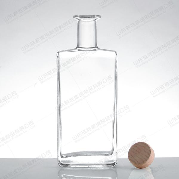 Healthy Lead Free Glass Whiskey Decanter Bottle With Square Brandy Glass And Stopper
