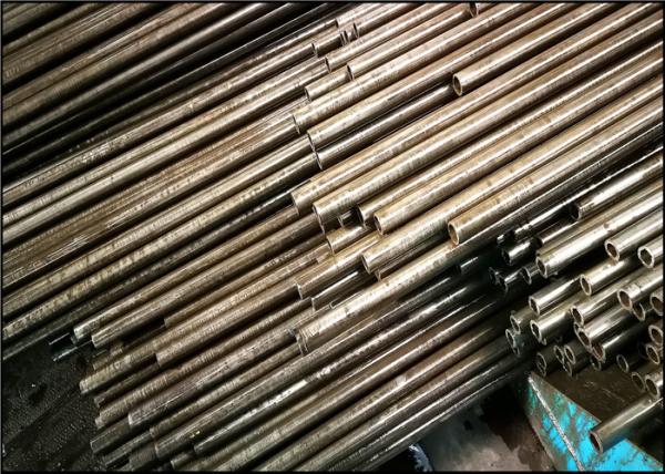 Liga estirada a frio de alta pressão do tubo de aço sem emenda para permutadores de calor