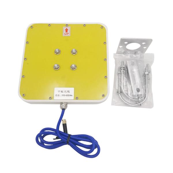 Pcb Chip Ultra Wideband Antenna  3700-4200MHz 14 DBi SMA Connector With Cable186x186x28