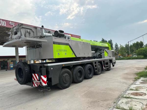Used CRANE ZOOMLION 90ton  90% new,low hours,original brand