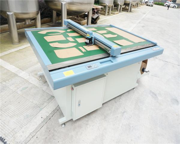 9015 Cartão de papel plano Padrão Gráfico Conto Impressão Plotter Cortador de vestuário 1500*900mm Alcance de corte