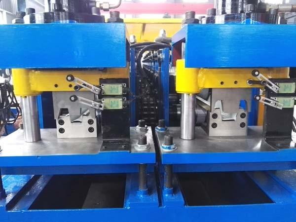 Parafuso prisioneiro de aço que forma a tolerância ±2mm 380V/3Phase/50Hz do comprimento de corte da máquina
