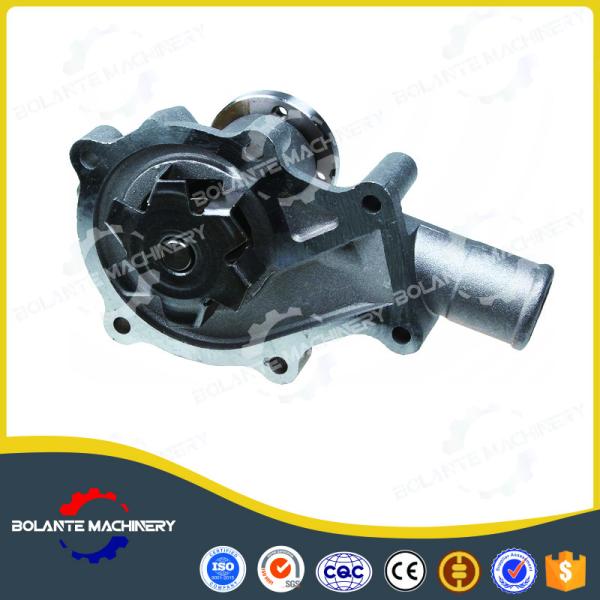 V1505 D1105 D905 Kubota Engine Water Pump 16241-73034 16241-73033