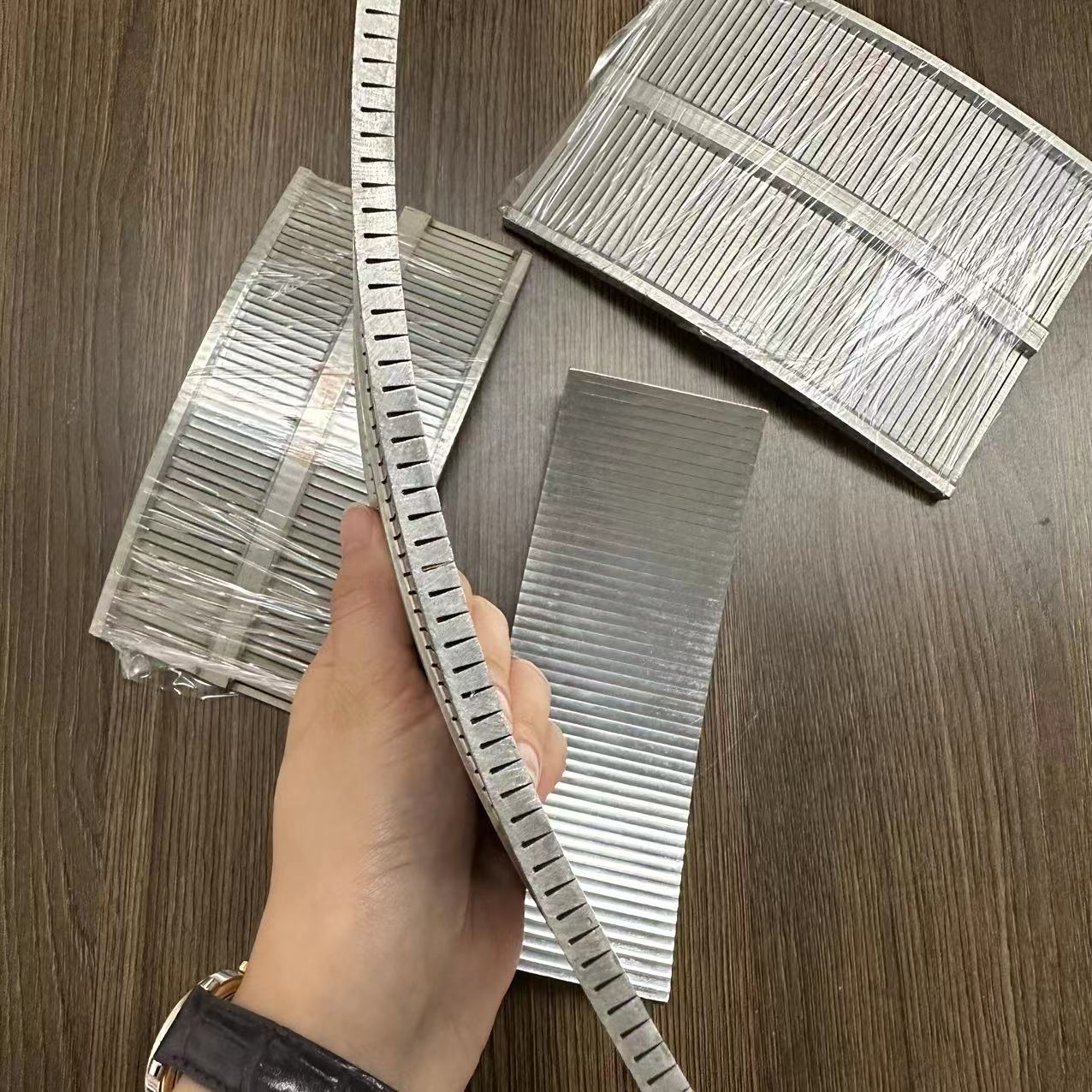 High structural strength Johnson wedge wire screen pipe filtering slot inner for filter water