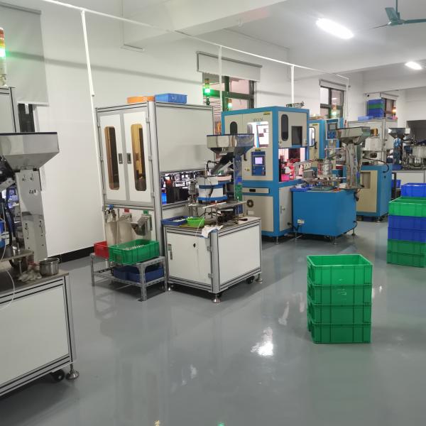 Boulons de roue chromés M8 Longueur 12,3 mm Tête hexagonale 13 mm Acier inoxydable