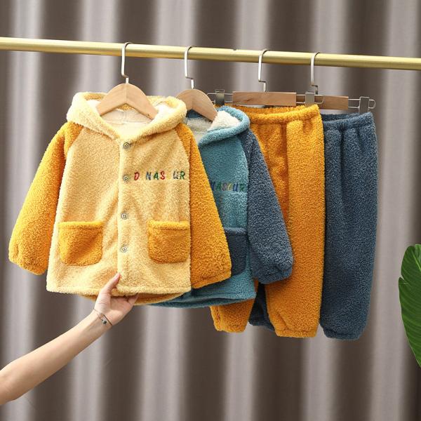 Os pijamas das crianças de 110CM 43in ajustam o dinossauro que das crianças os Pyjamas engrossam desenhos animados