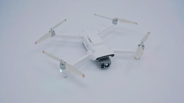 1-5X Digital Zoom Resolution Long Focus Camera FPV Drone for Detailed Surveillance‌ -115°～40° Pitch 、-40°-40° Roll -40°-40° Heading