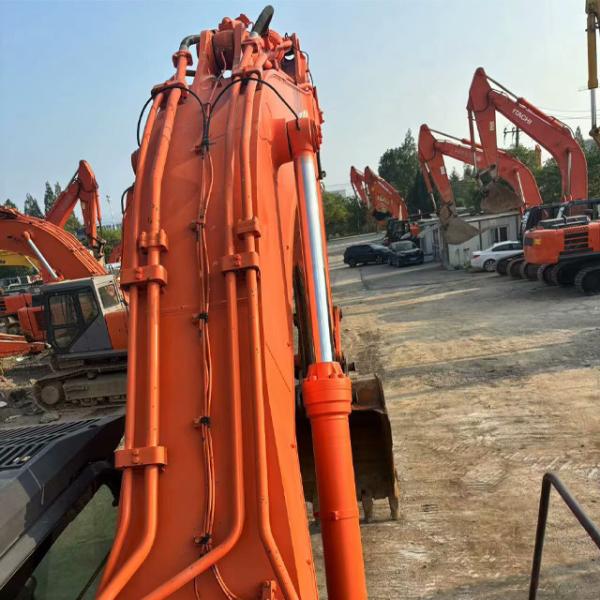 Max Digging Radius 570mm Used Hitachi Excavator Manufactured in 2017