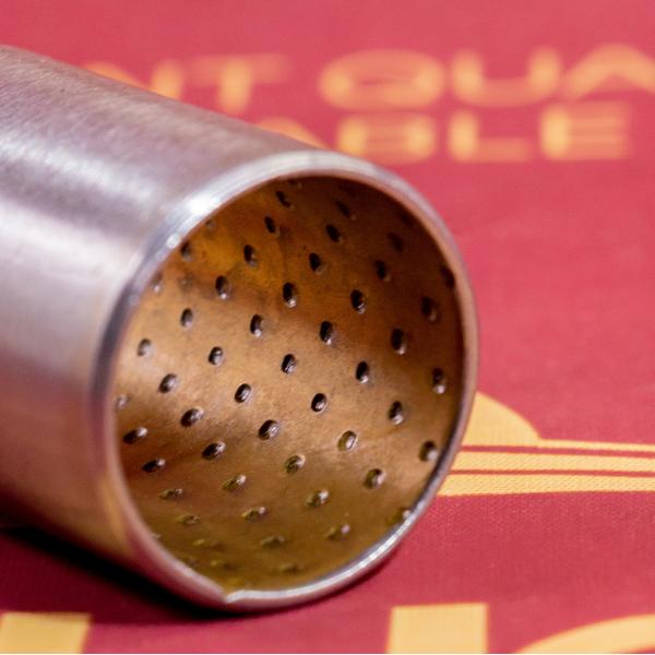 81.93021.0117 Truck Spare Parts Shacman Sinotruk Hande Axle Brake Shoe Bushing Corrosion Protection